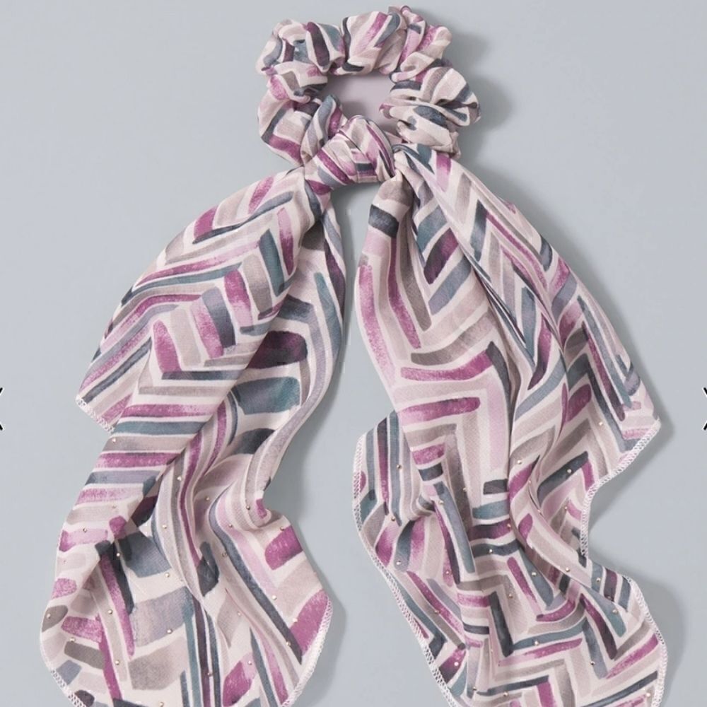 Whbm Convertible Chevron Painted Scrunchie - Picture 2 of 2